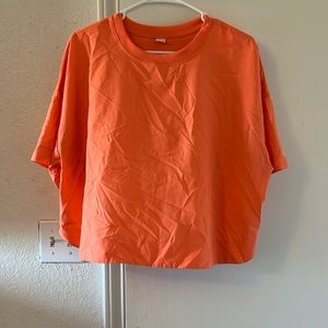 Slouchy crop workout top